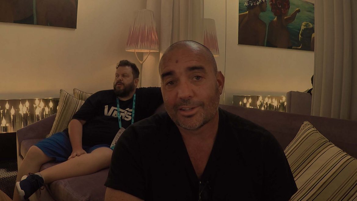 El mejor fotógrafo publicitario del mundo llegó a Selfinterview ¡Hello Pototo!